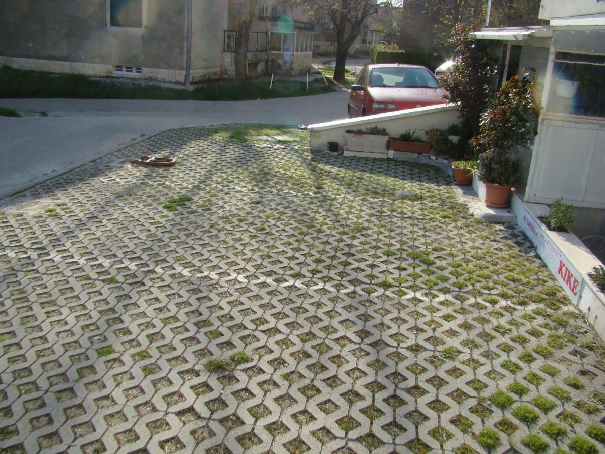Kike Red Appartement Kaštela Buitenkant foto