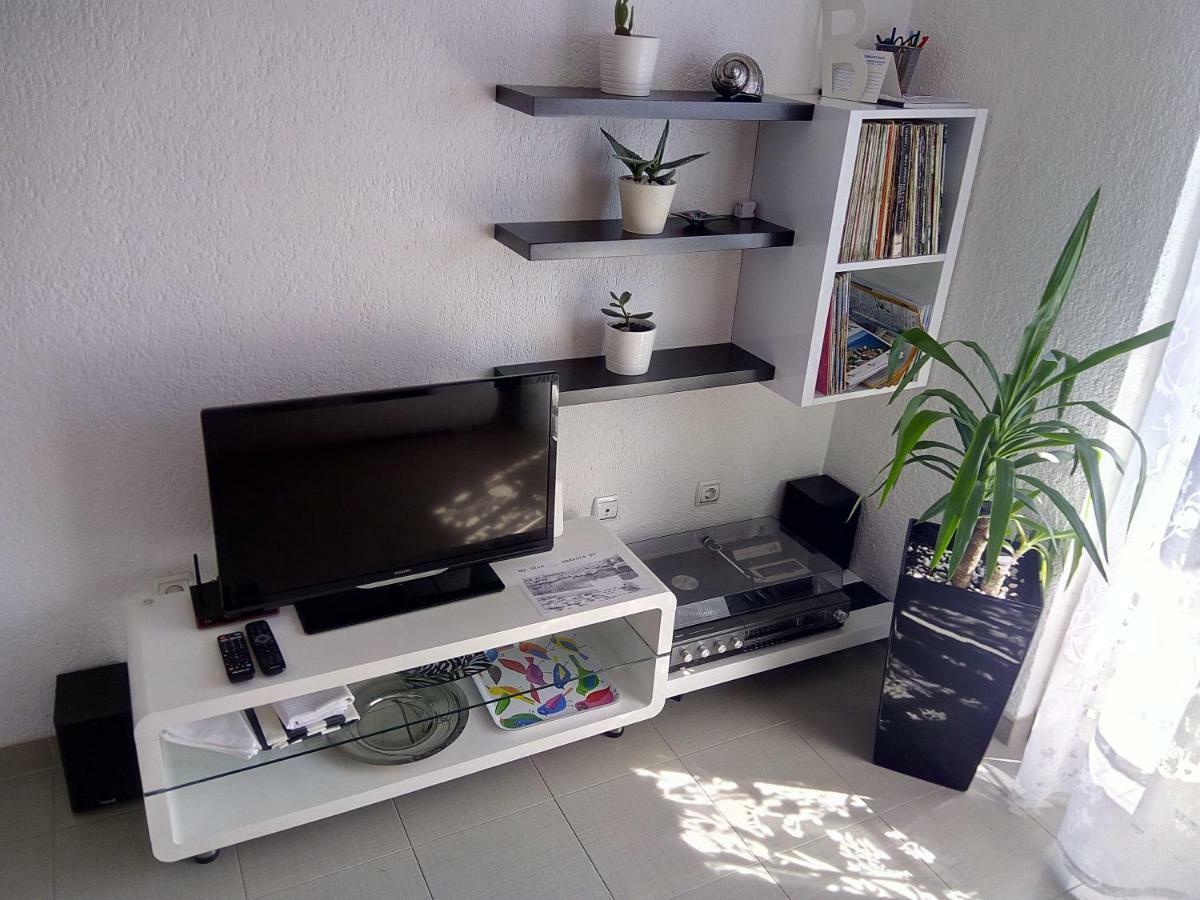Kike Red Appartement Kaštela Buitenkant foto