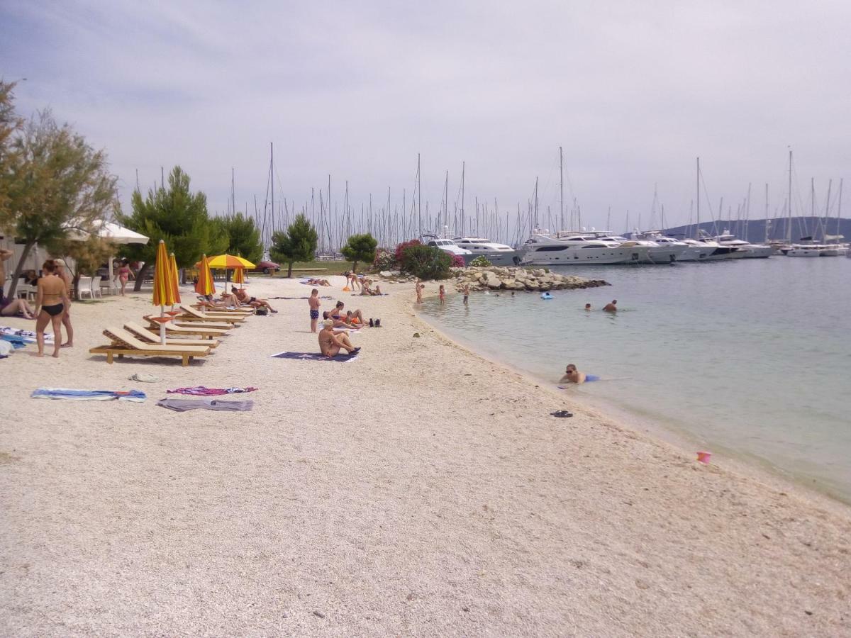 Kike Red Appartement Kaštela Buitenkant foto